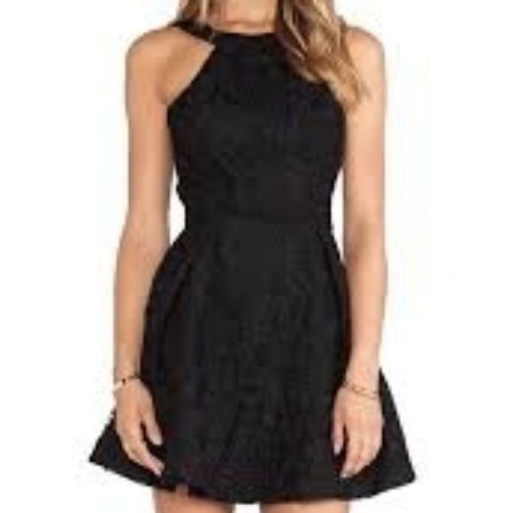 KEEPSAKE   - Picture 8 of 15